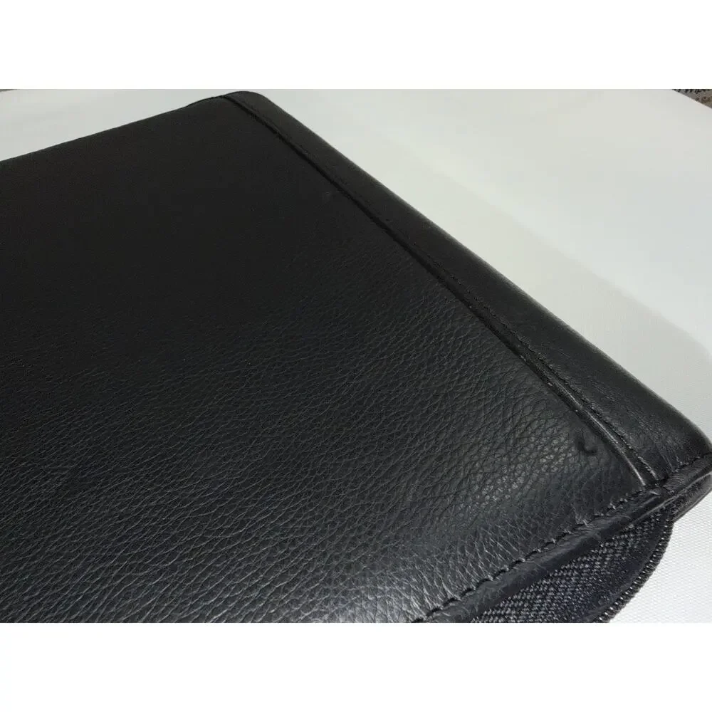 Daytimer Organizer Planner 7 Ring Genuine Leather Zipper Closure 7.25 x 9.75”
